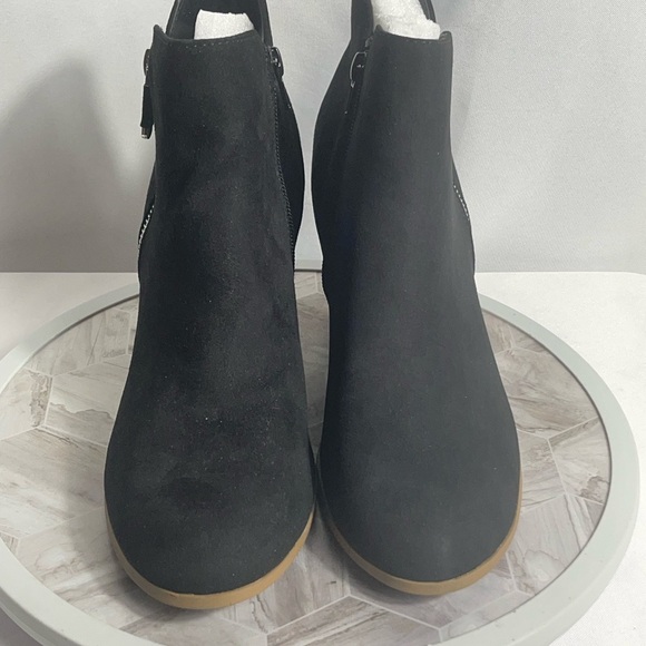Style & Co Masrinaaf Black Suede Block Heel Booties Size 10M Zip Ankle Boots - Picture 1 of 12